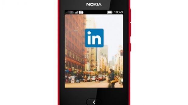 LinkedIn now available for Nokia Asha handsets