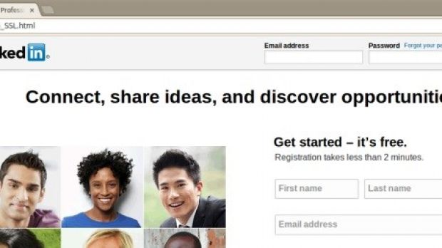 Local copy of the LinkedIn log-in page looks exactly like the real deal