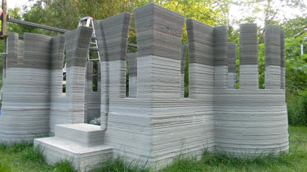 Concrete-printed castle