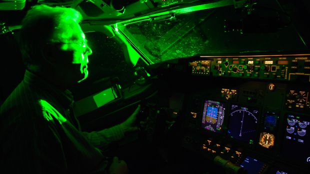 Pilot blinded by laser beam from the ground