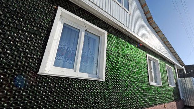 This home is almost entirely built out of bottles