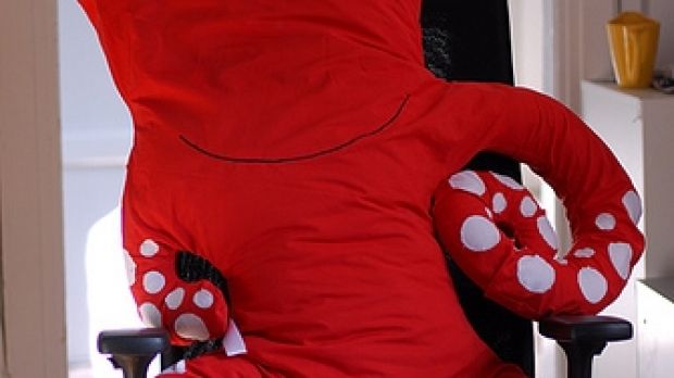 Karakiri, the friendly octopus – a pillow that gives a whole new meaning to “embrace”