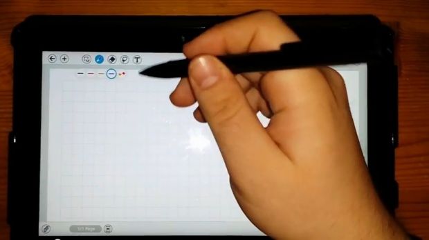 Dell Active Stylus in action