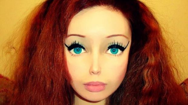 Meet Lolita Richi, the new Human Barbie, just 16 years old and free of Photoshop, plastic surgery and crazy diets (so she claims)