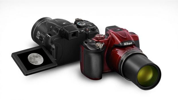 Nikon COOLPIX P600 Red & Black Camera