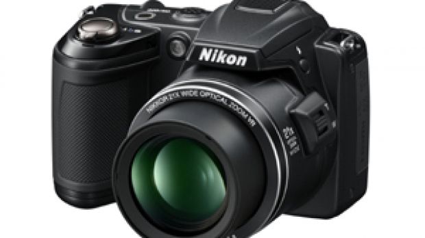 Nikon L120