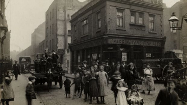 Impressive photos of bygone London