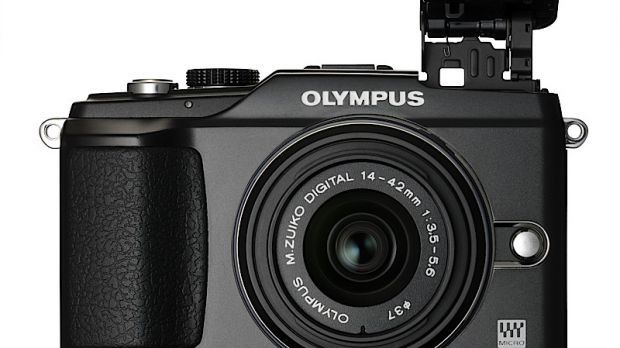 Olympus E-PL2 Pocket DSLR
