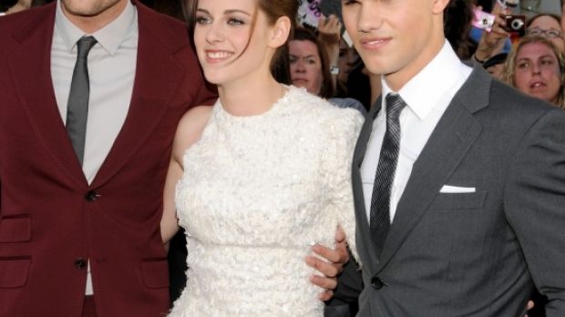 Robert Pattinson, Kristen Stewart and Taylor Lautner at the “Twilight: Eclipse” premiere