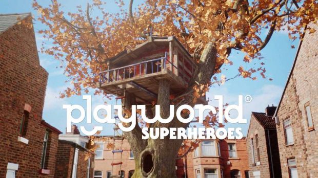 Playworld Superheroes splash screen