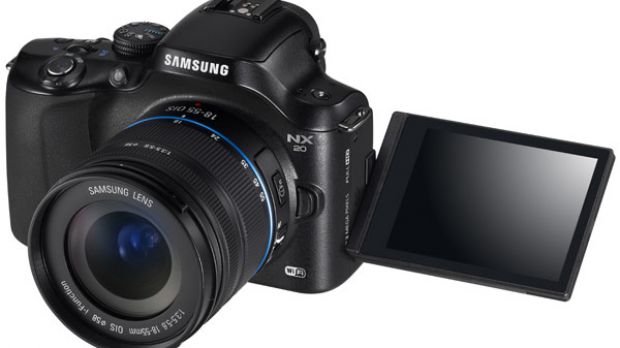 SAMSUNG's NX20 CSC Camera