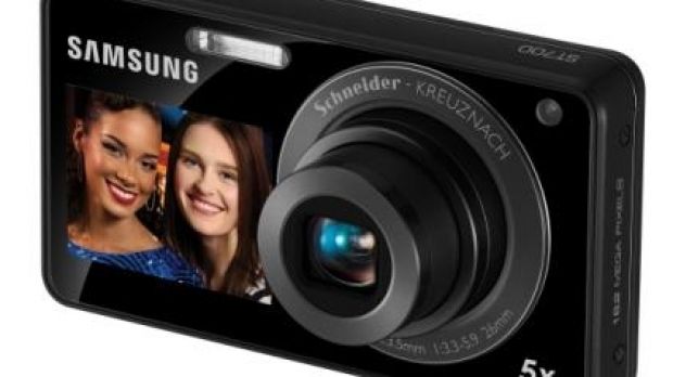 Samsung DualView ST700 digital camera