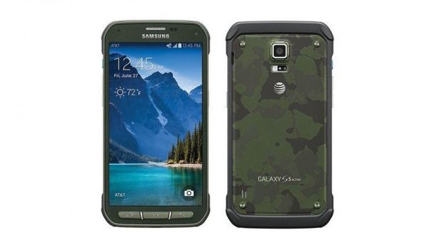 Samsung Galaxy S5 Active front and back