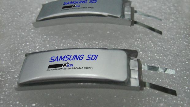 Samsung SDI launches curved batteries for wearables (click to view full pic)
