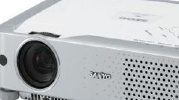 sanyo 5000 lumen projector