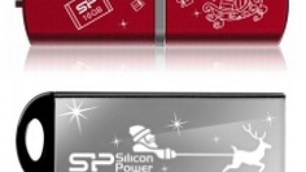 Silicon Power LuxMini 720 and 830 Flash Drives