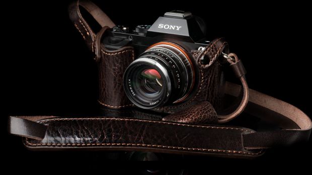 Angelo Pelle Sony A7R Leather Case Front