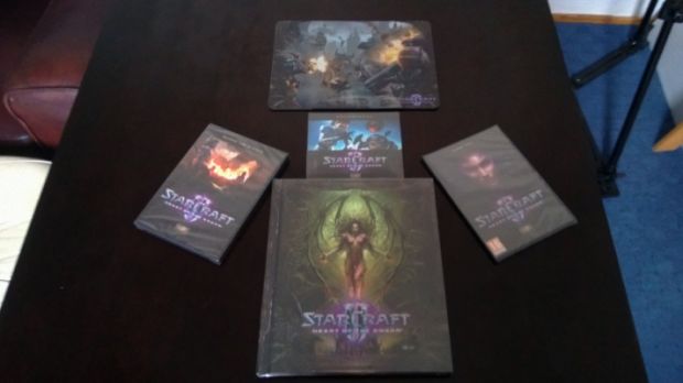 Starcraft II: Heart of the Swarm Collector's Edition contents