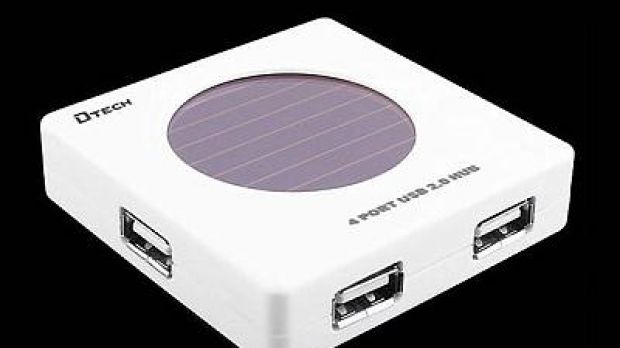 Green energy for your portables with the Solar Charger USB Hub