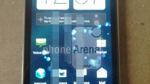 Mysterious ICS-based HTC smartphone (front)