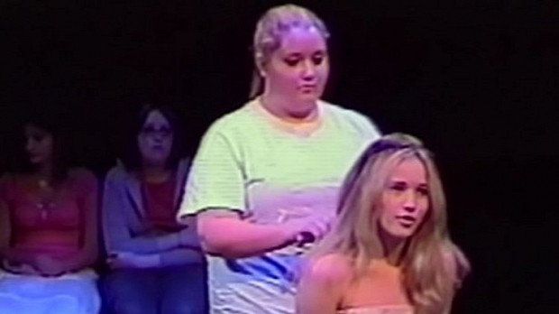 A young Jennifer Lawrence wows audiences with her acting at age 14