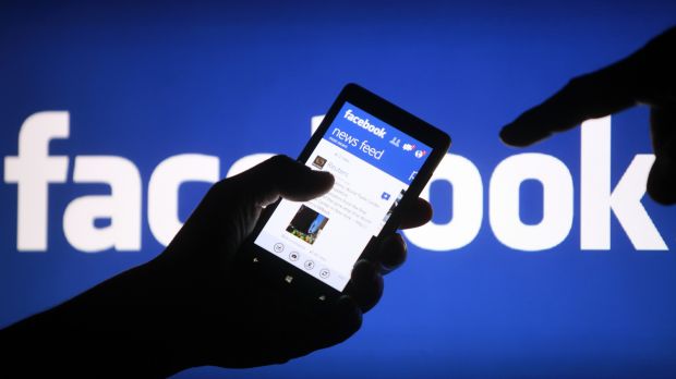 Facebook now has the best opportunity to step into the mobile industry