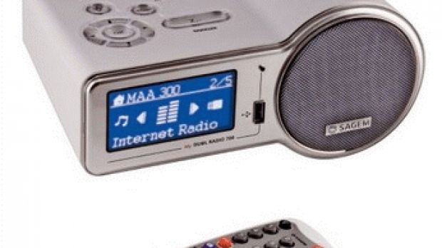Remote control radio