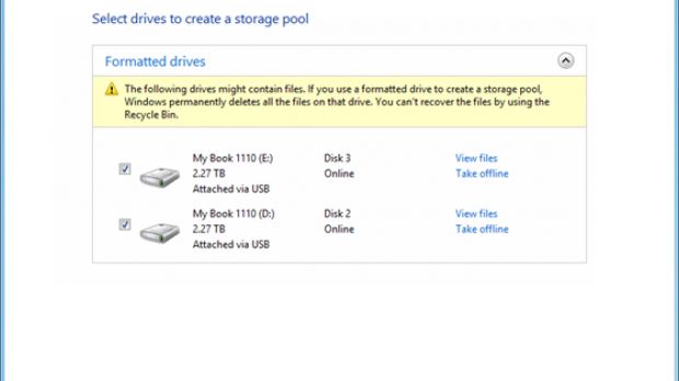 Windows 8 Storage Spaces