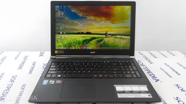 Acer Aspire V15 Nitro - big, colorful and not too ambitious