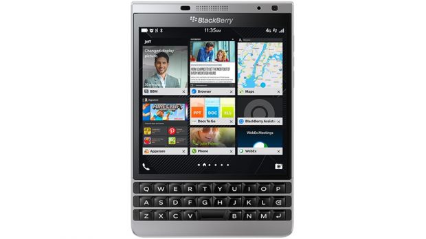BlackBerry Passport Silver Edition frontal look
