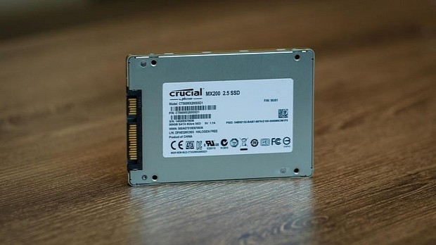 Crucial MX200 SSD back View