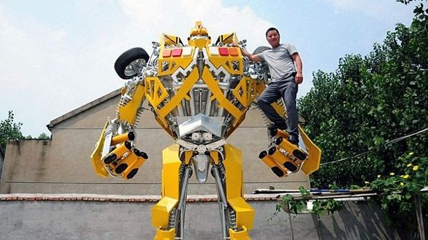Man builds life-size Transformer