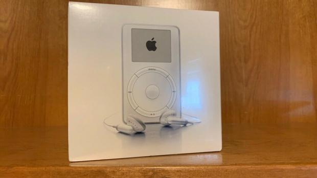 Original iPod on sale on eBay