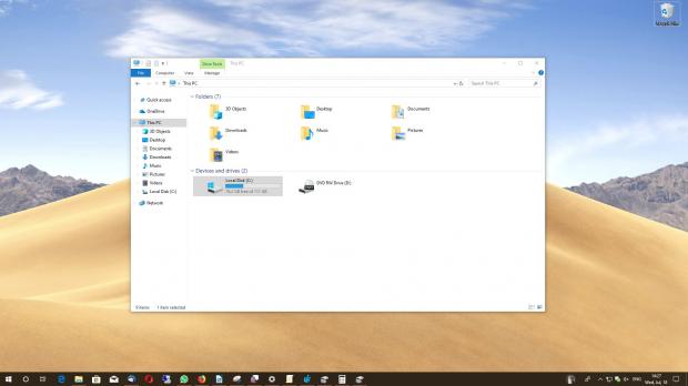Disk drives in File Explorer