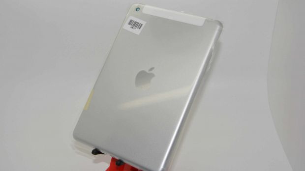 iPad mini 2's rear shell