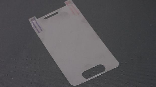 Purported iPhone 5 screen protector
