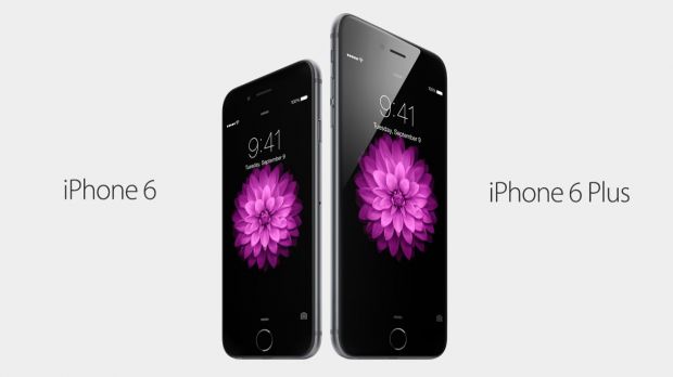 iPhone 6 and iPhone 6 Plus Side by side