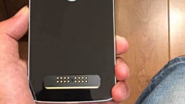 Leaked image of the Moto Z Play showing the back