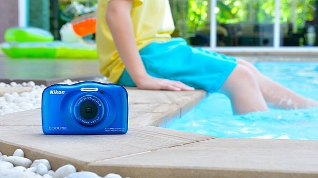 Nikon COOLPIX S33 Waterproof Digital Camera