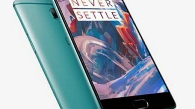 OnePlus 3 in green color