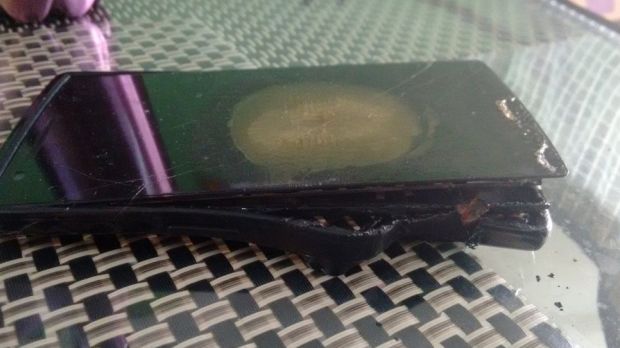 Damaged OnePlus One