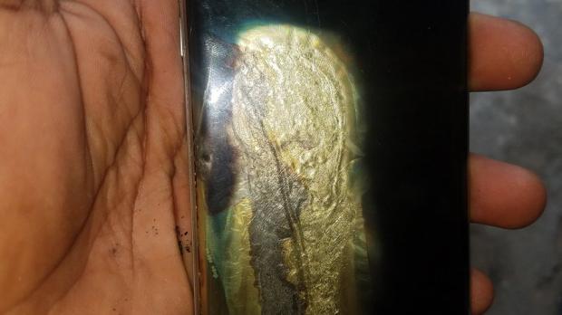 Exploded Samsung Galaxy S7 edge