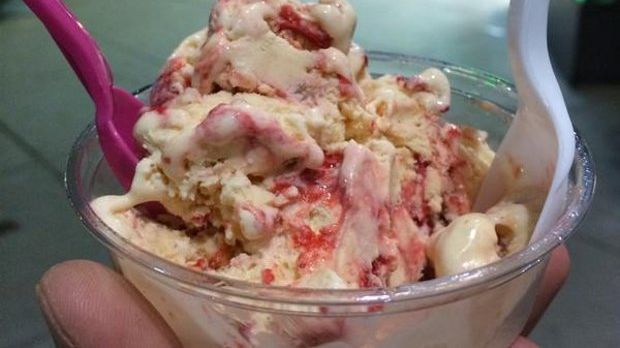 Odd ice cream is made with chili peppers and hot sauces