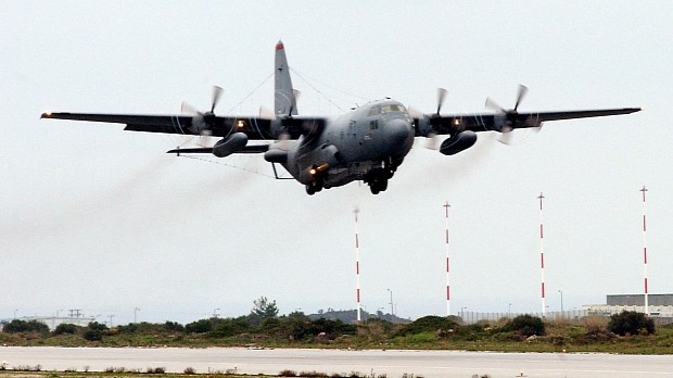 US Airfoce modifies EC-130 airplane to carry hacking equipment