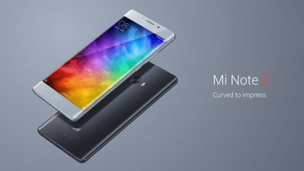 Xiaomi Mi Note 2 in both color variants