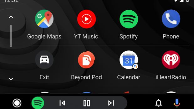 The new Android Auto with a dynamic bar at the bottom