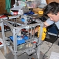 17-Year-Old Student Builds 3D Printer for His High School