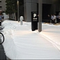 40 Liters (10.5 Gallons) of Soap Turn Street in Tokyo into Bubbly Mess