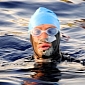 64-Year-Old Diana Nyad Swims from Cuba to Florida Without Shark Cage