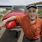 90-Year-Old Pilot Sets to Cross Border 90 Times